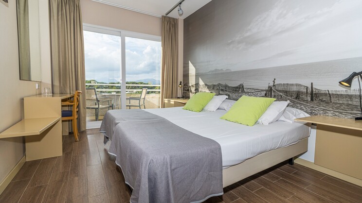 Aparthotel Eix Platja Daurada