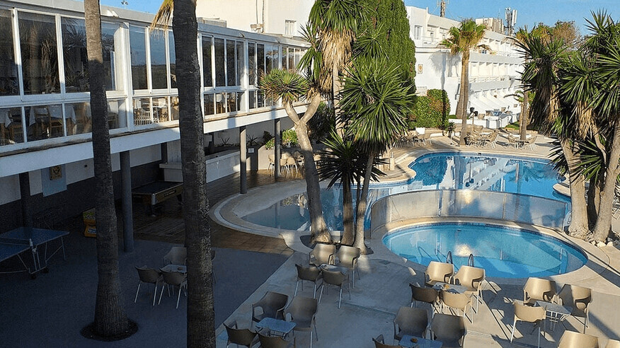 Flipflop Cala Mandia