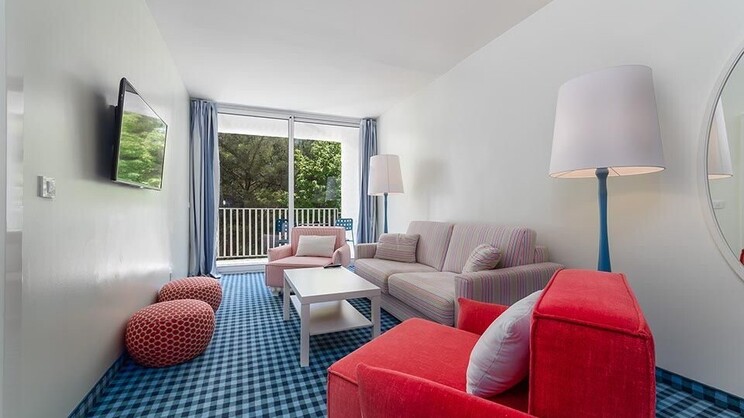 Superior Suite 51m² Courtyard / Park View with Balconies