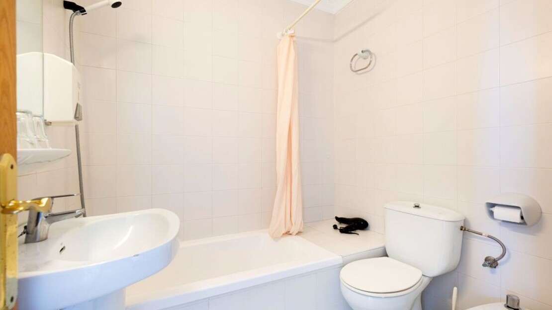 Hostal Residencia Sutimar