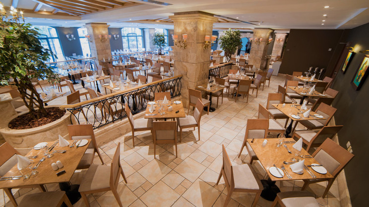 Maritim Antonine Hotel & Spa