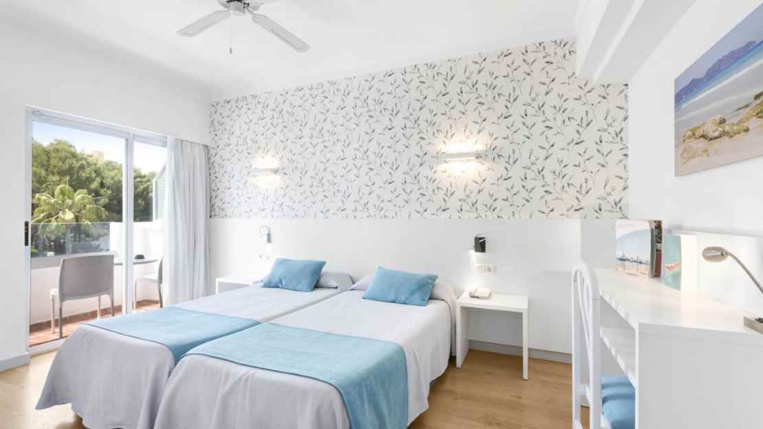 Metropolitan Playa Hotel