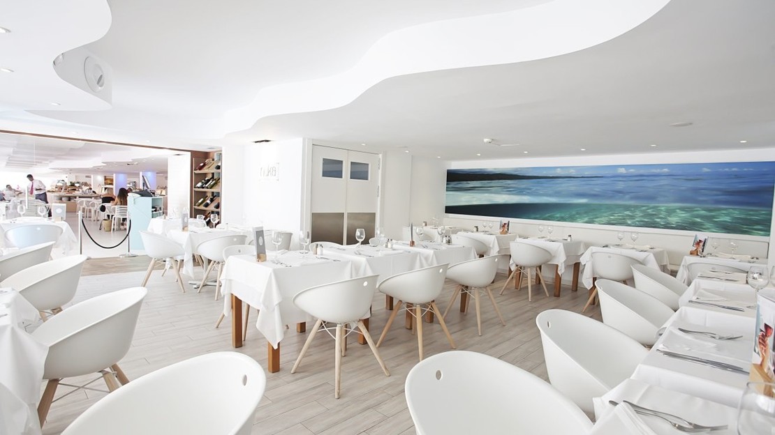 Fergus Style Cala Blanca Suites