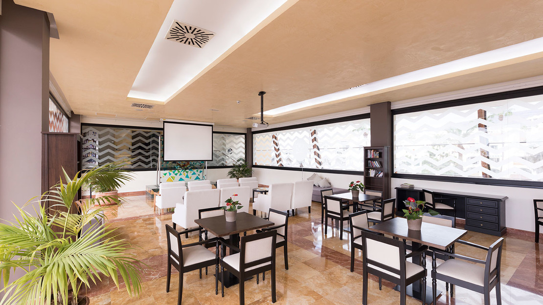 Be Live Experience La Niña