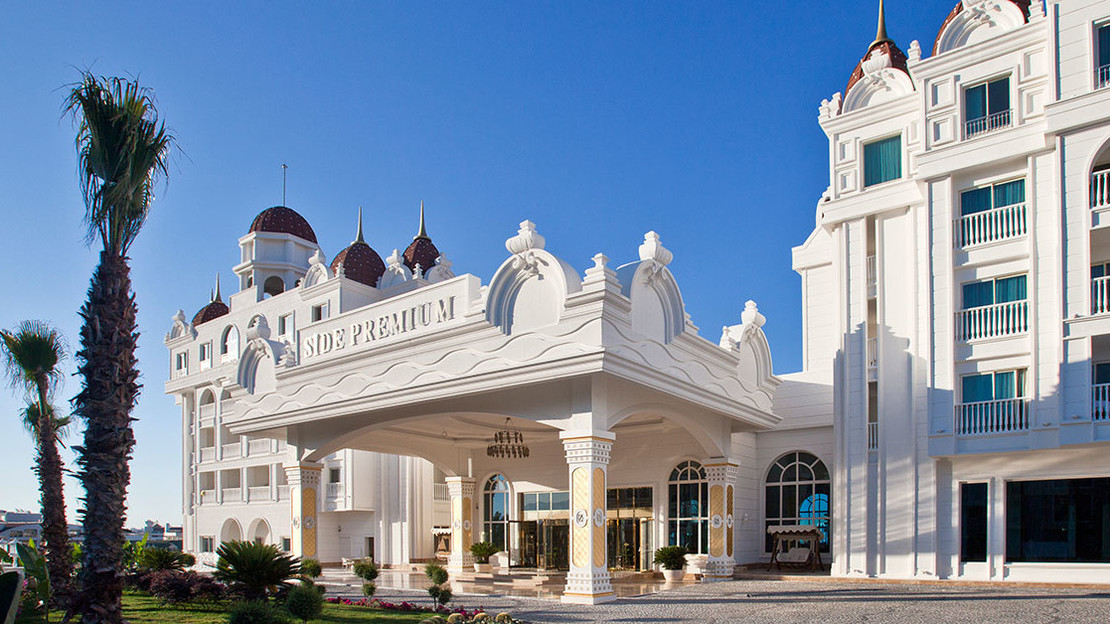 Side Premium Hotel