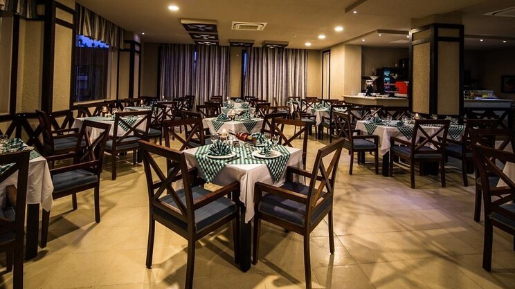 El Karma Aqua Beach Resort