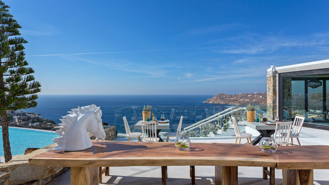 Myconian Utopia Relais & Châteaux