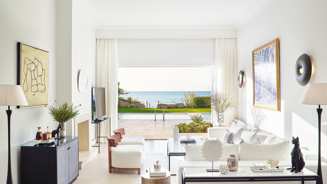 Mandola Rosa at Riviera Olympia