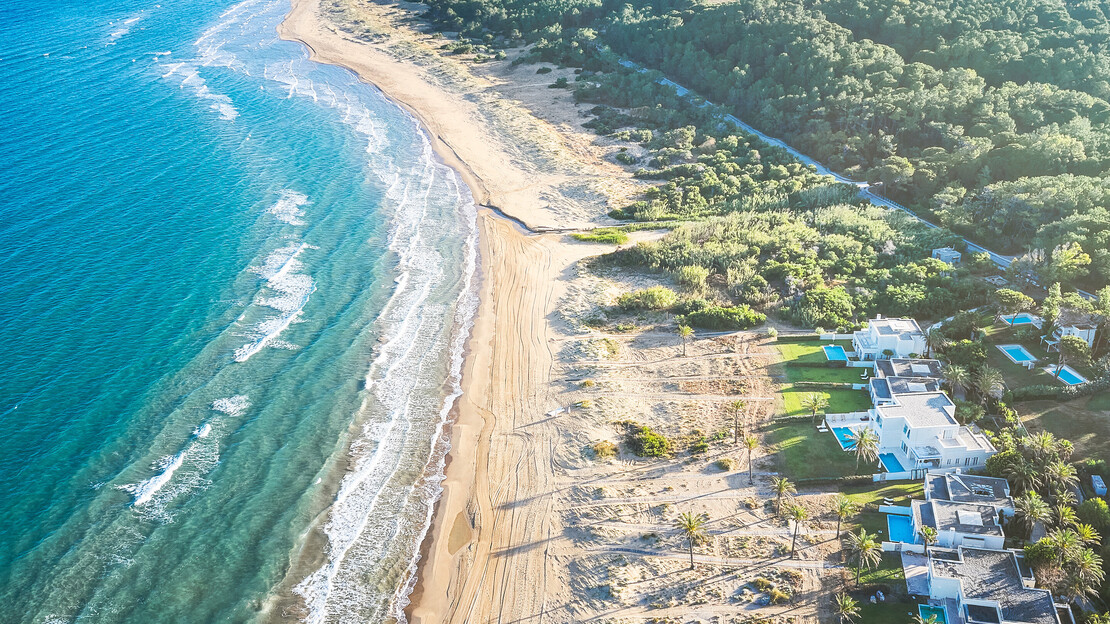Mandola Rosa at Riviera Olympia