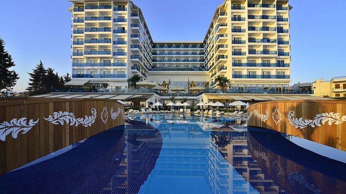 Azura Deluxe Resort & Spa Hotel, Turkey – HolidayGems.co.uk