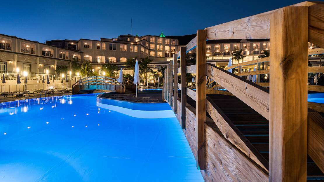 Royal Palm Resort & Spa