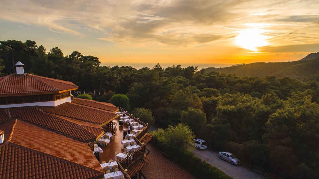 Montana Pine Resort Hotel & Spa