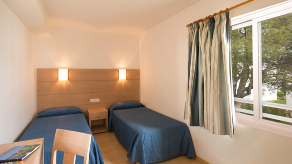 Mariner Club Apartments