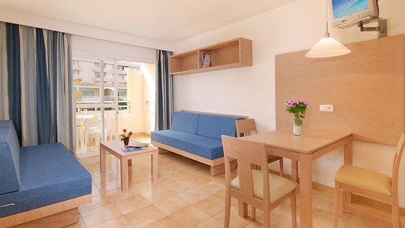 Mariner Club Apartments