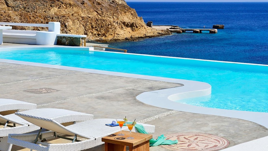 Pantheon Luxury Suites