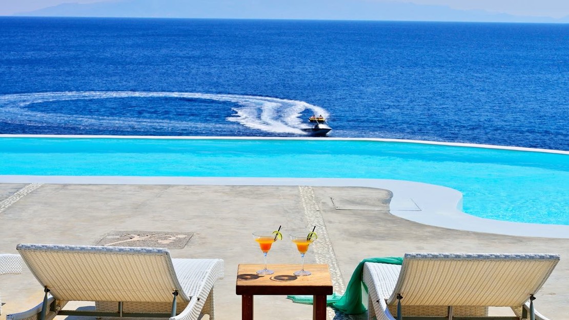 Pantheon Luxury Suites