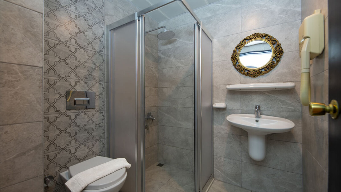 Golden Orange Apartments