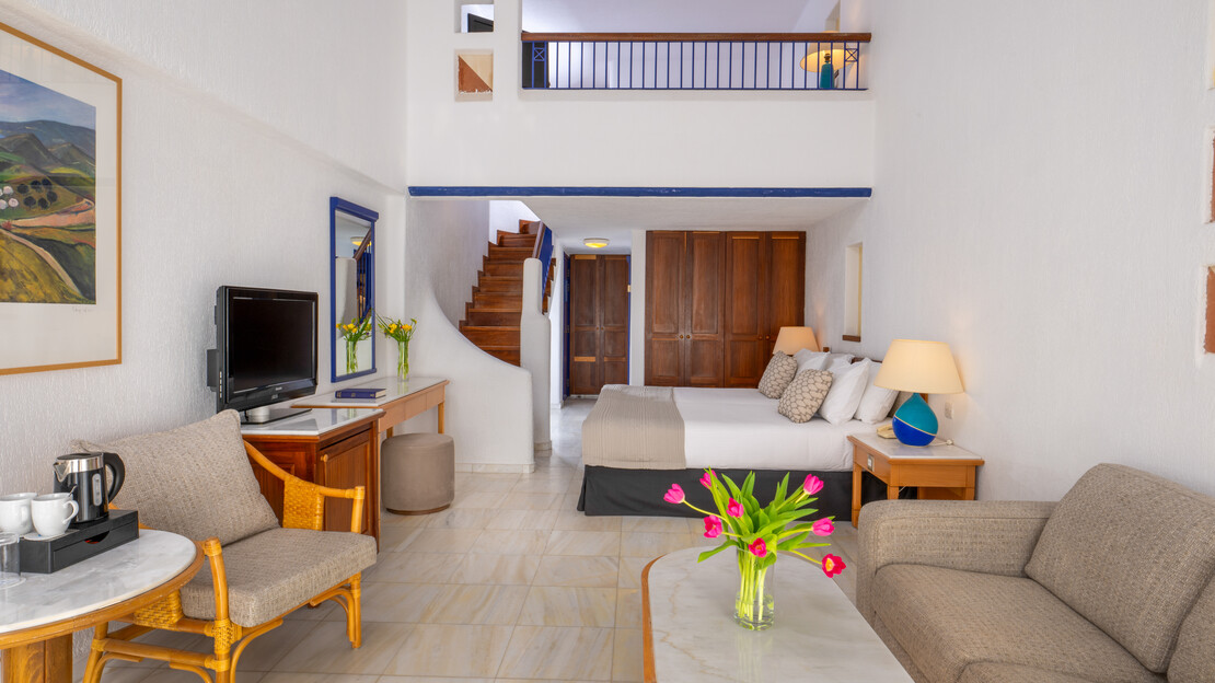 Coral Beach Hotel & Resort