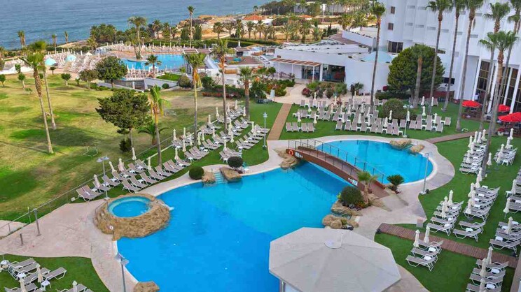 Leonardo Laura Beach & Splash Resort