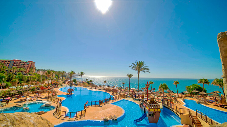 Holiday World Riwo Hotel