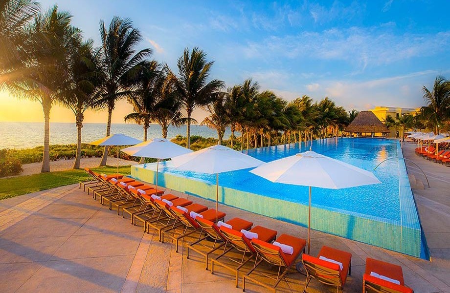 The Grand at Moon Palace