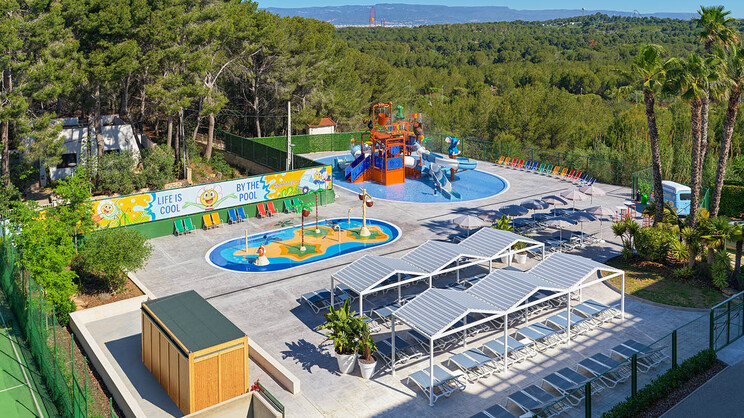 H10 Mediterranean Village