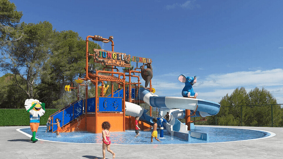 H10 Mediterranean Village