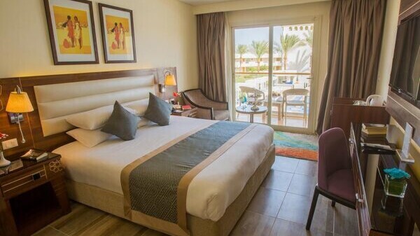Deluxe Room with Sea View