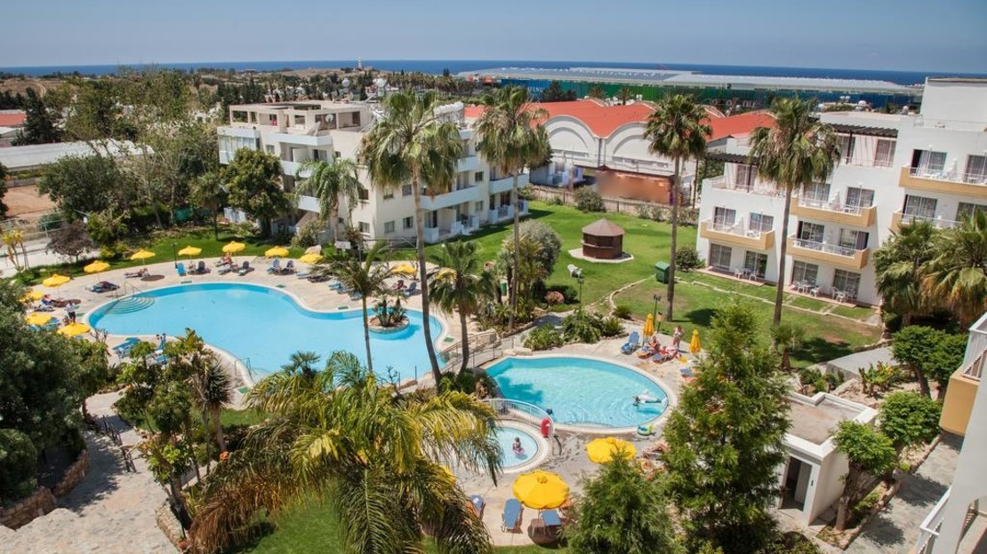 Mayfair Gardens Apartments