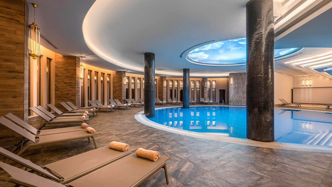 Arnor De Luxe Hotel & Spa