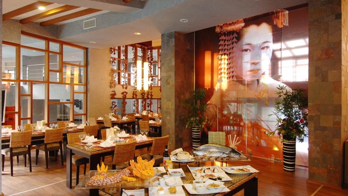 Limak Lara Deluxe Hotel & Resort