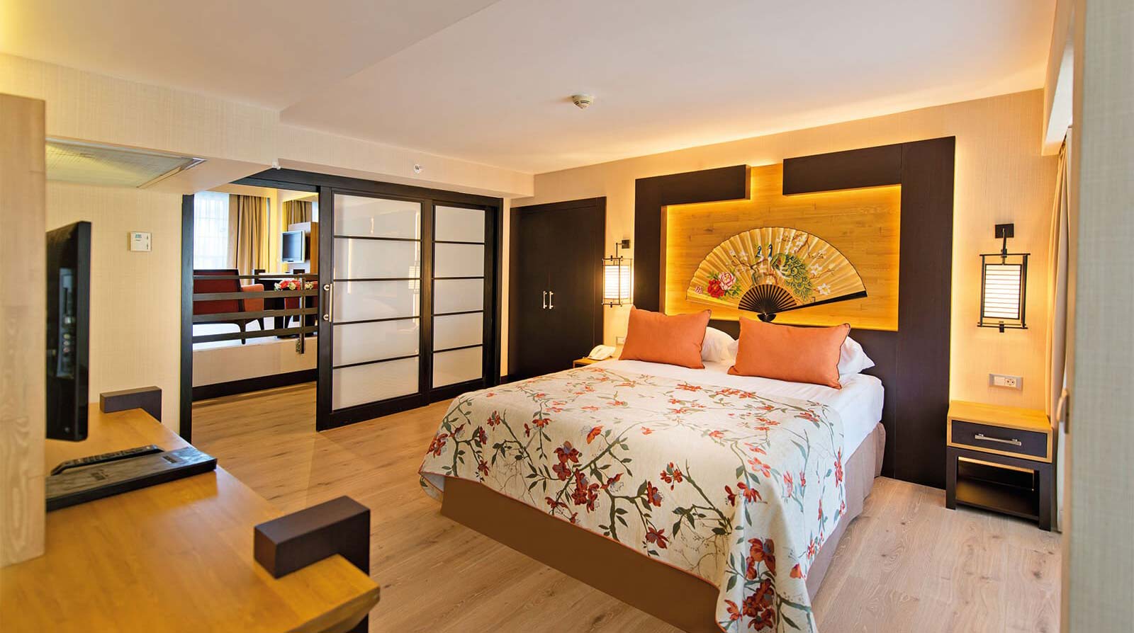 Limak Lara Deluxe Hotel & Resort