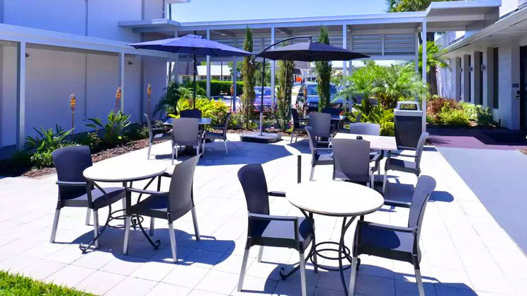 Clarion Inn & Suites Across From Universal Orlando Resort