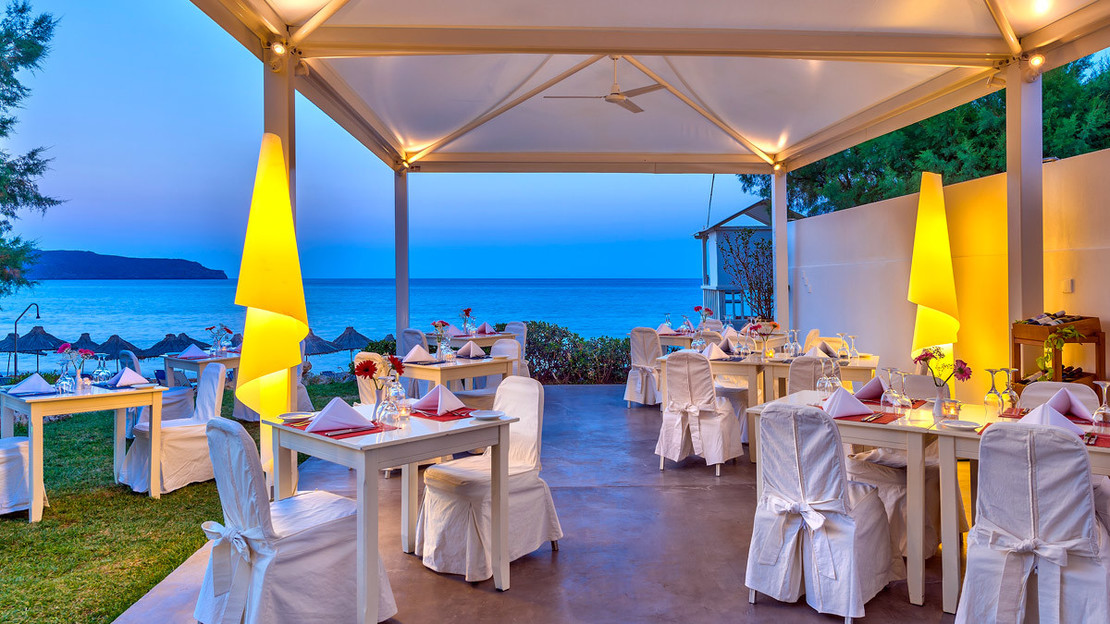 Santa Marina Beach Hotel