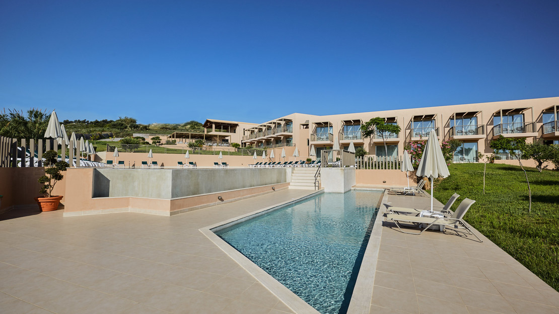 Santa Marina Beach Hotel