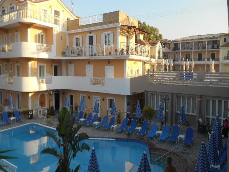 Planos Beach Hotel