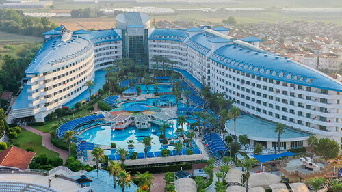 Crystal Admiral Resort Suites and Spa
