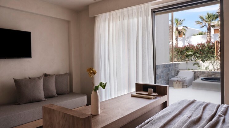 Comfort Triple Room with Jacuzzi