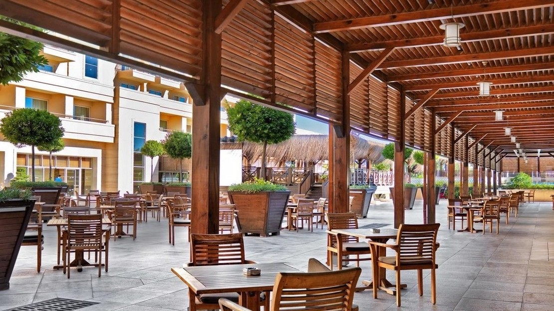 Crystal De Luxe Resort & Spa