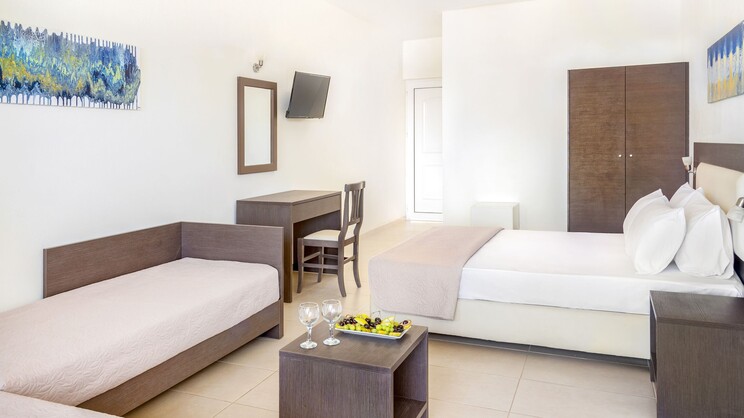 Family Room with Sea View