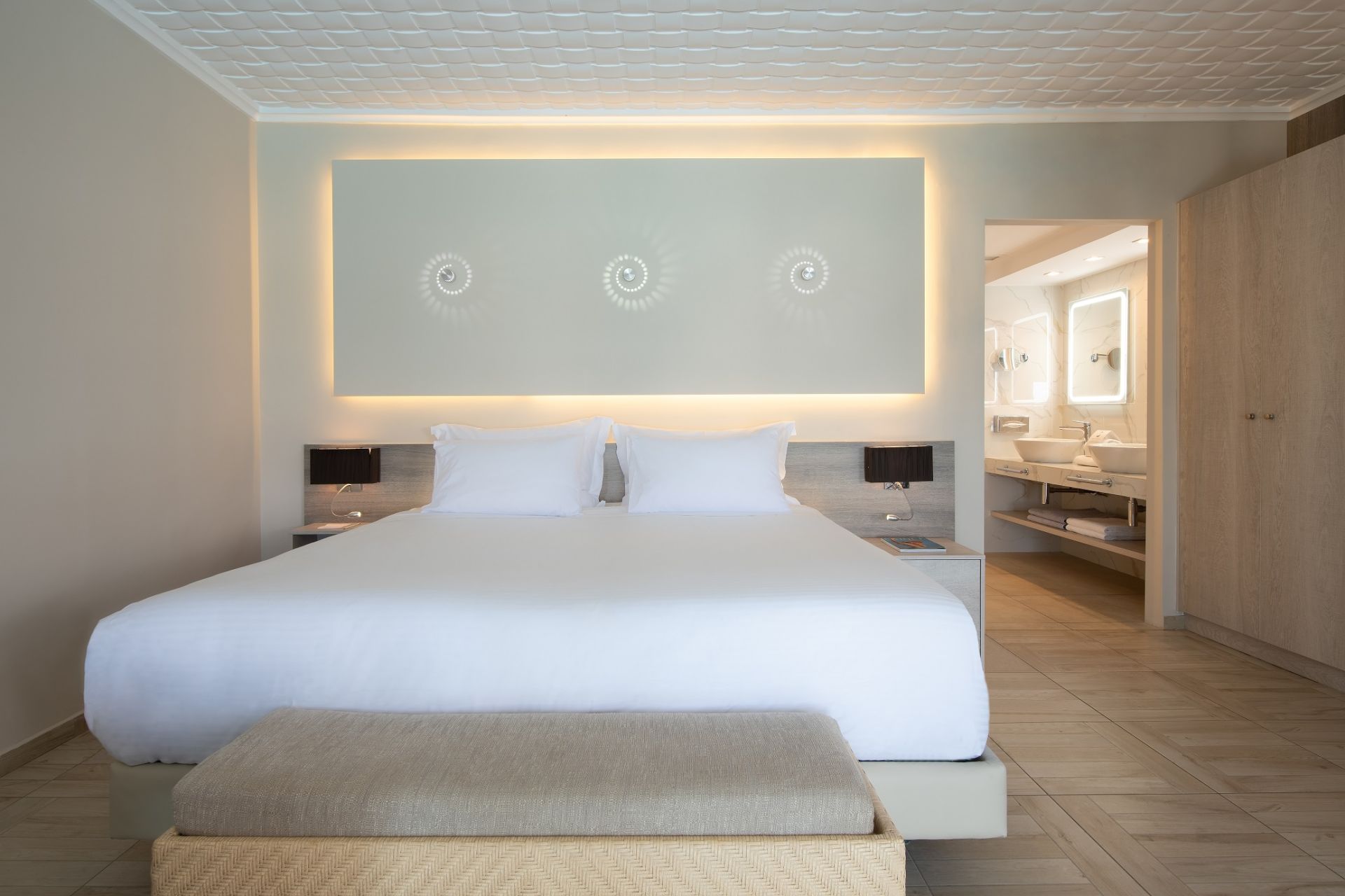 Ambassador Suite Sea Front Private Pool