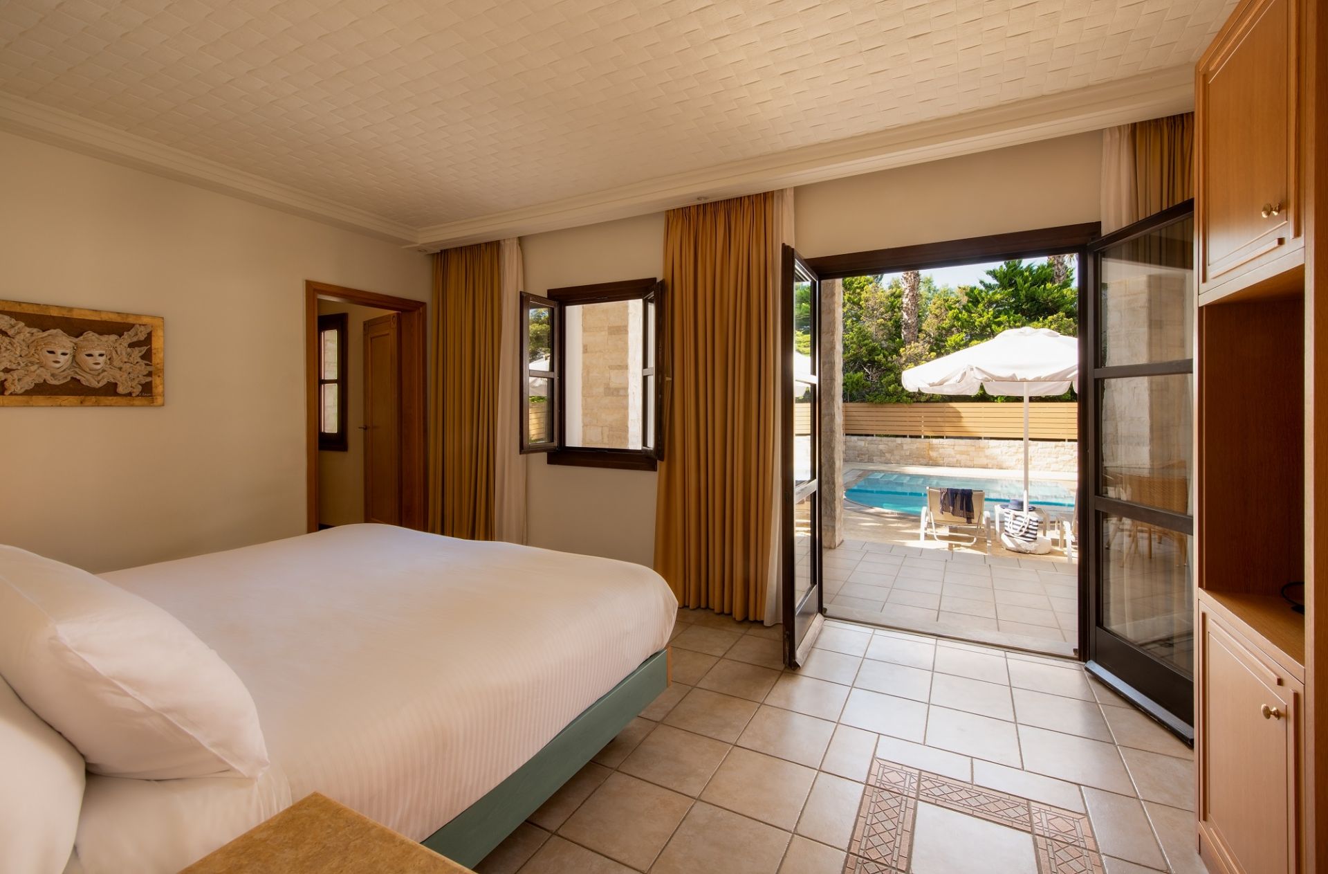 Suite Sea Front Private Pool