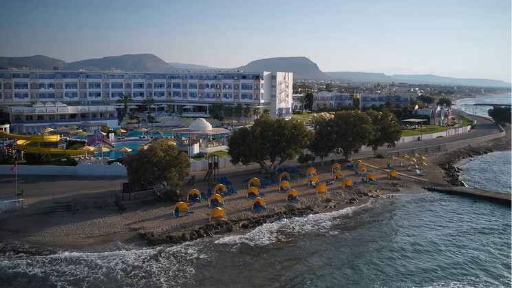 Serita Beach Hotel