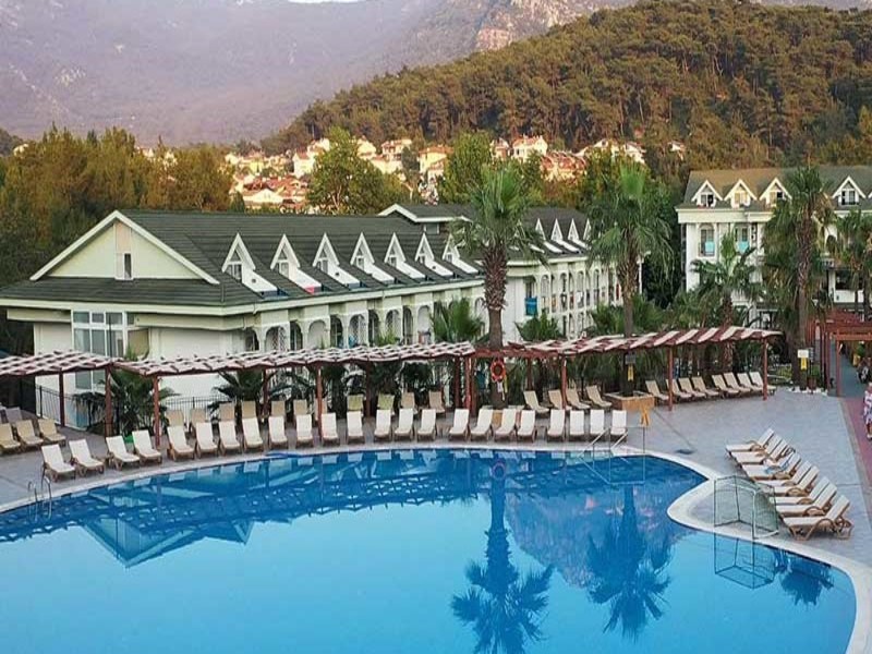 Green Forest Holiday Village