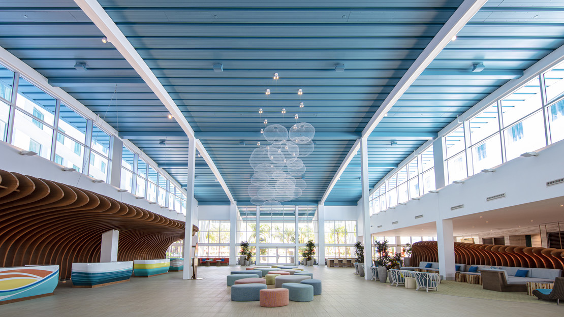 Universal’s Endless Summer Resort – Surfside Inn and Suites