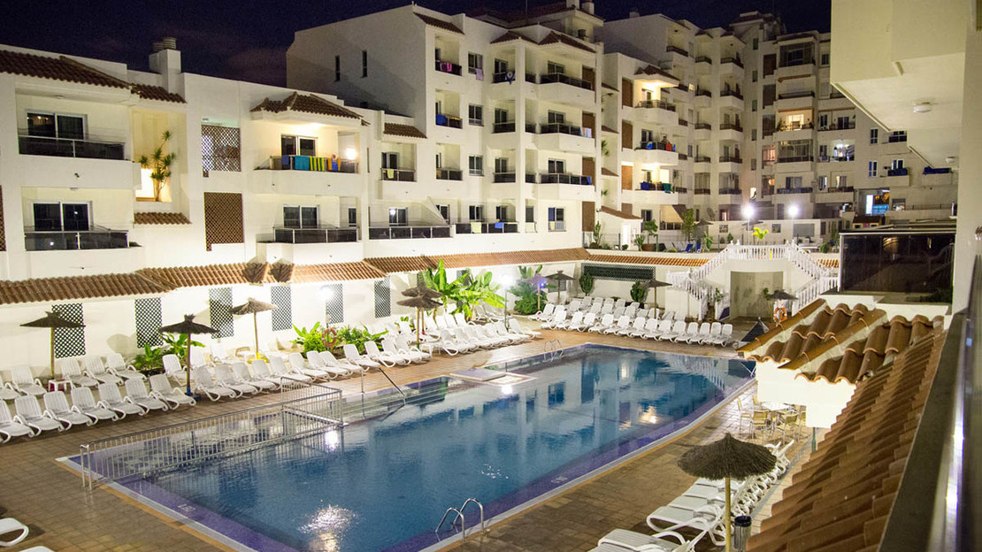 Stella Polaris Oro Blanco Apartments