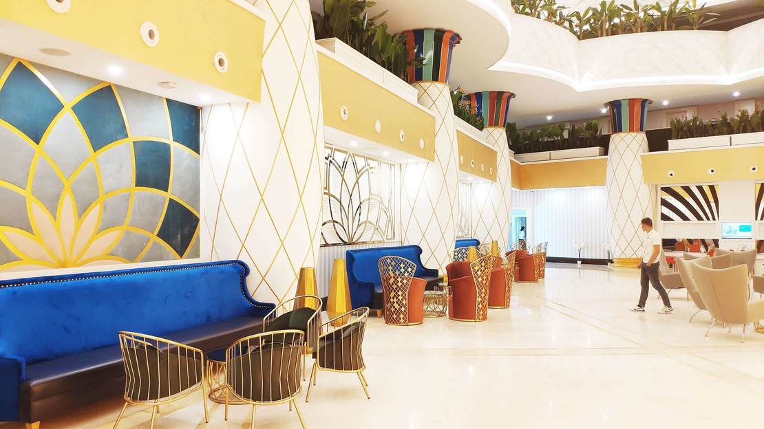 Granada Luxury Beach