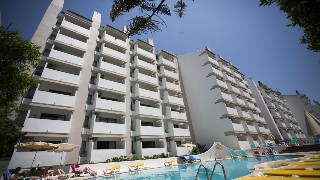 Mirachoro I Apartments