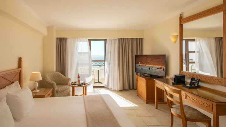 Twin & King Sea View