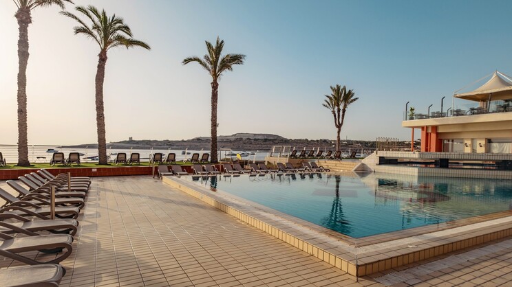 Qawra Palace Resort & Spa